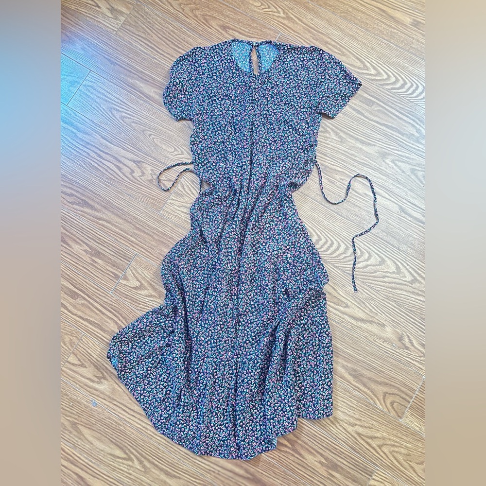 Floral V-Neck Short Sleeve Maxi Dress in Navy